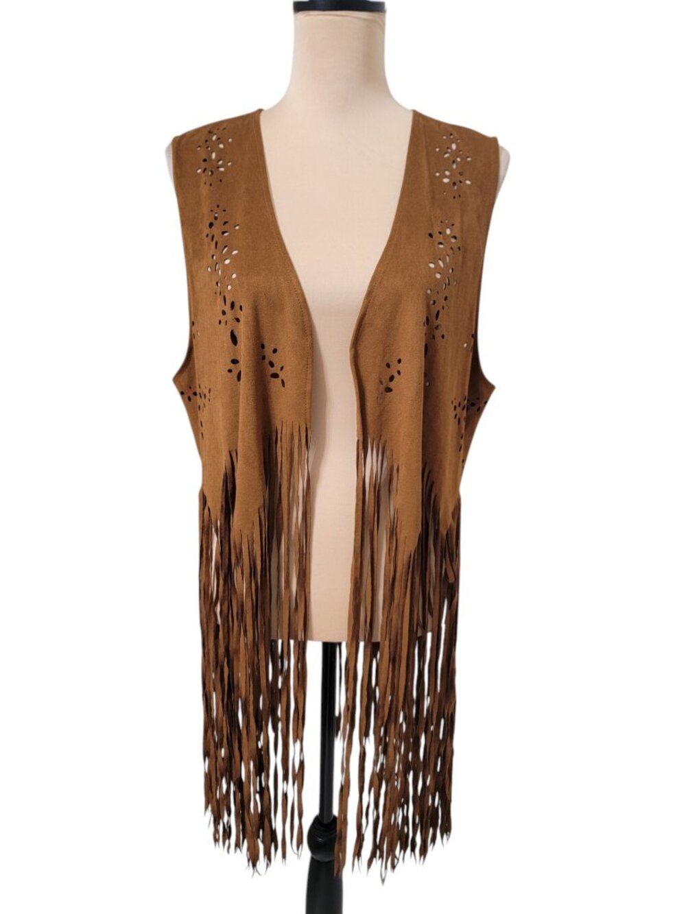 Back in the Saddle Size L* Long Fringed Sleeveless Faux Suede Laser Cut Vest
